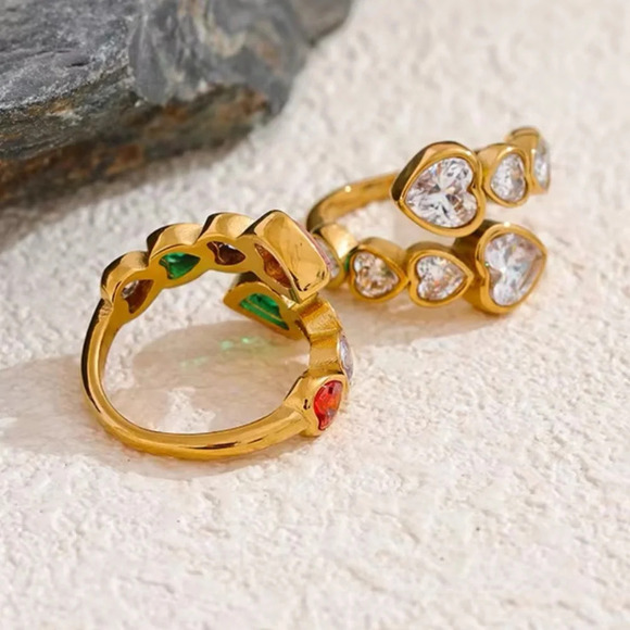 Diva Multicolor Crystal Heart 18K Gold Stainless Steel Waterproof Ring - Picture 6 of 17